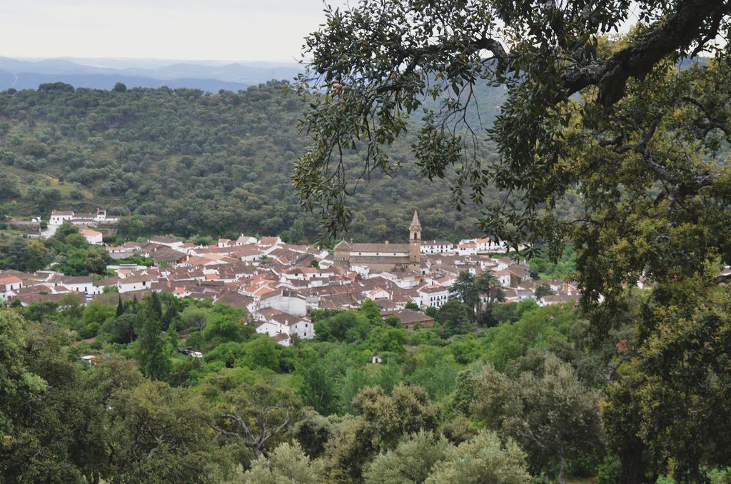 Casona Del Duende Casa de hóspedes Alájar Exterior foto